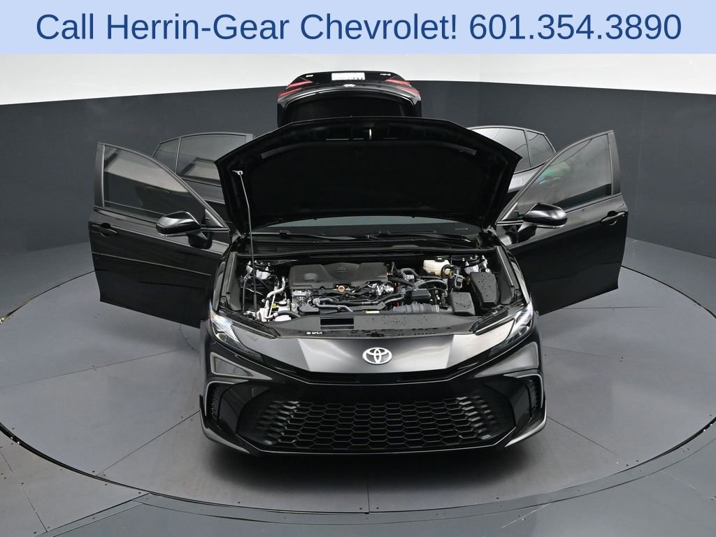 Used 2025 Toyota Camry SE image 53