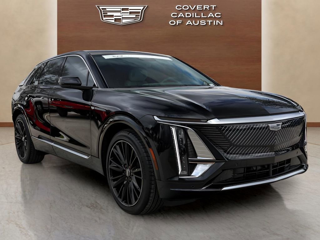 Used 2025 Cadillac Lyriq Luxury RWD image 6