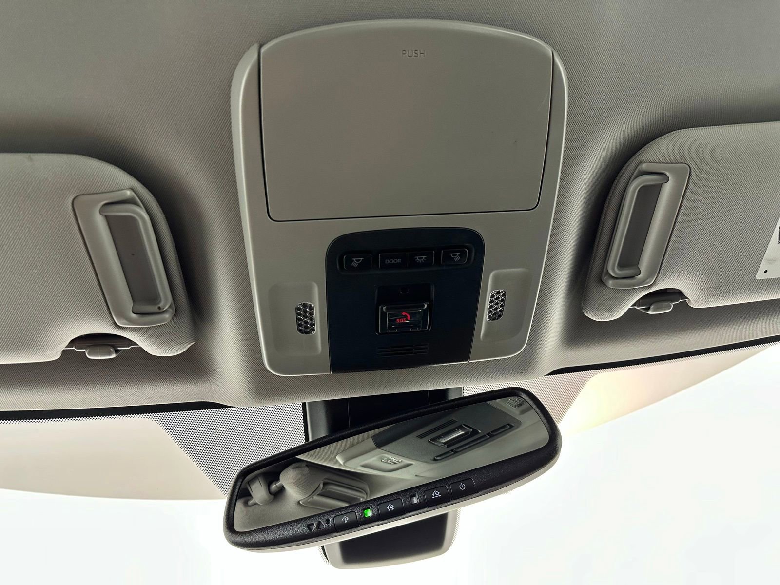 Used 2022 Toyota Camry XSE image 36