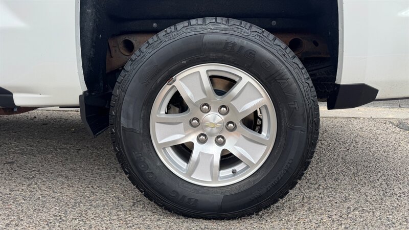 Used 2018 Chevrolet Silverado 1500 LTZ AWD/4WD image 20