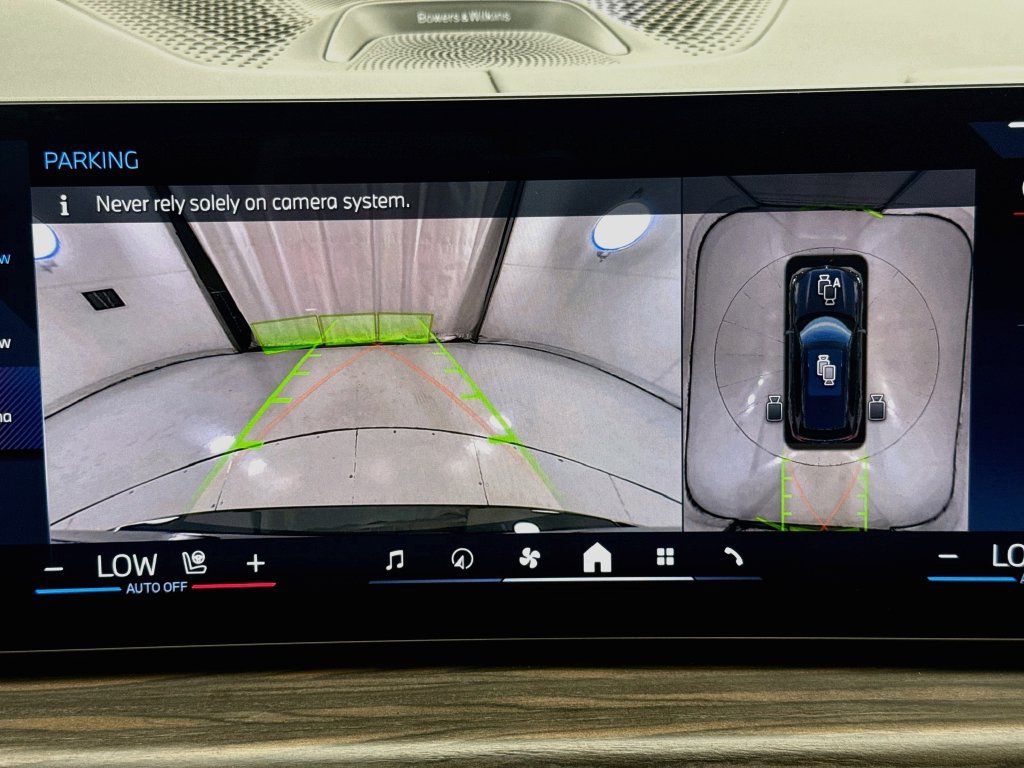 Certified 2026 BMW X5 M60i AWD/4WD image 15