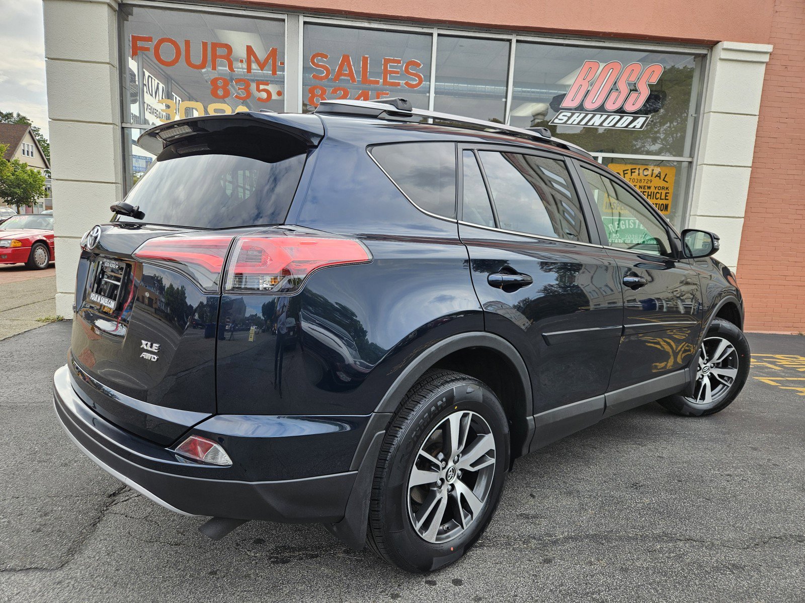 Used 2017 Toyota RAV4 XLE w/ Plus Extra Value Package image 3