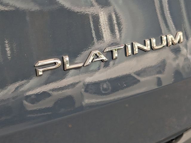 Used 2025 Toyota Grand Highlander AWD image 19