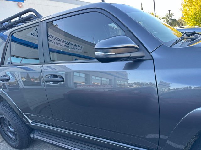 Used 2021 Toyota 4Runner Limited AWD/4WD image 17