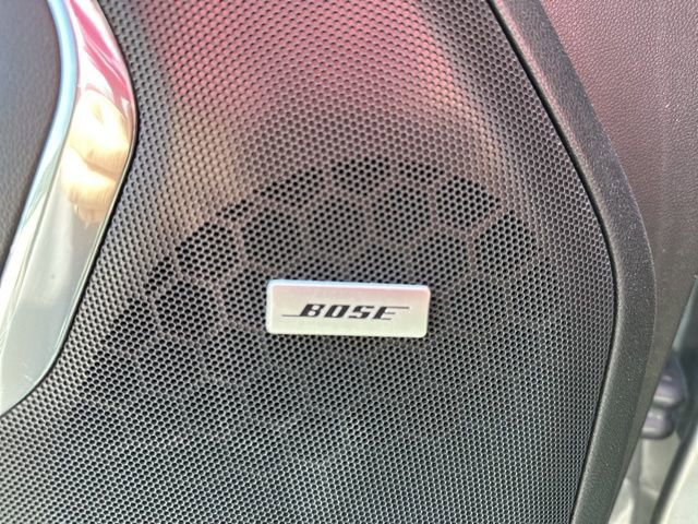 Used 2022 Chevrolet Suburban Z71 w/ Luxury Package image 19