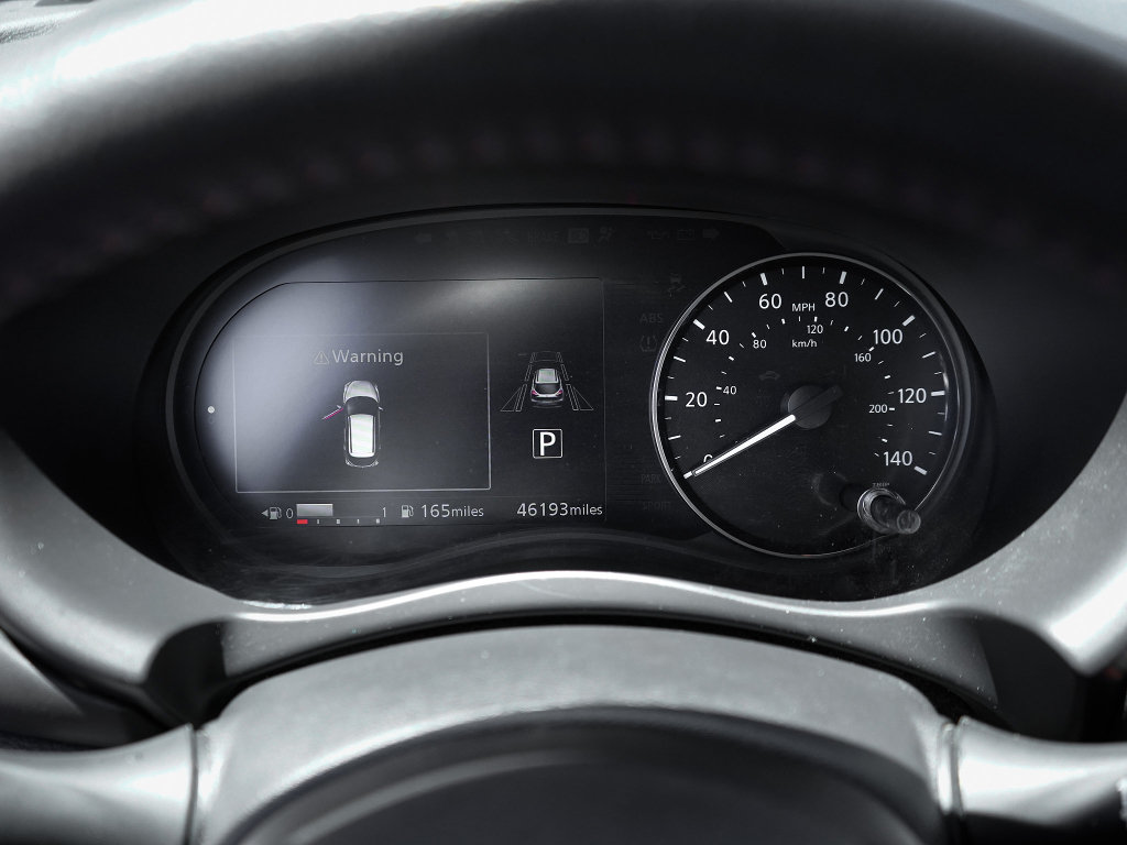Used 2024 Nissan Kicks SR FWD image 14