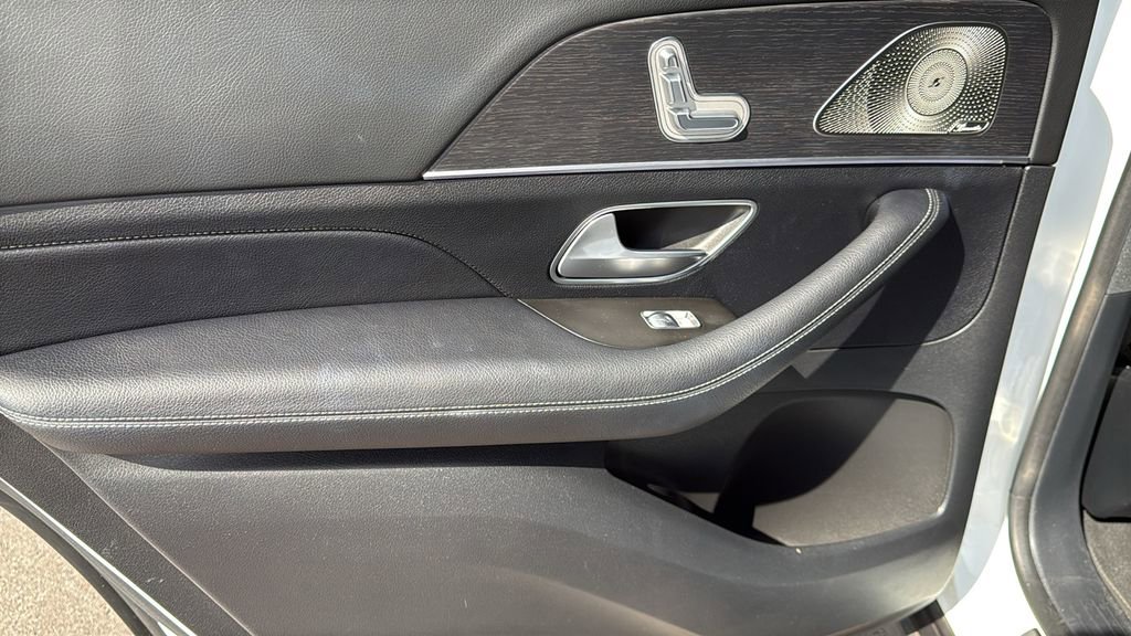 Certified 2024 Mercedes-Benz GLS 450 4MATIC image 23