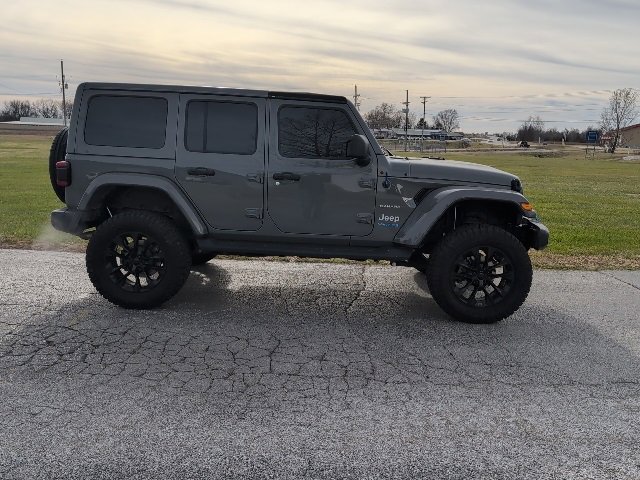 Used 2021 Jeep Wrangler Unlimited Sahara w/ Cold Weather Group image 5