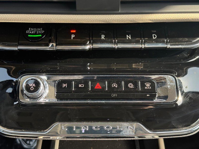 New 2026 Lincoln Corsair Premiere image 12