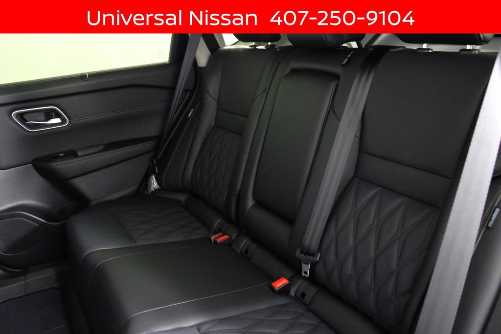 New 2026 Nissan Rogue Platinum image 16