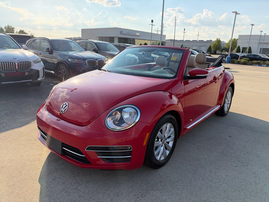 Used 2019 Volkswagen Beetle 2.0T S FWD image 19