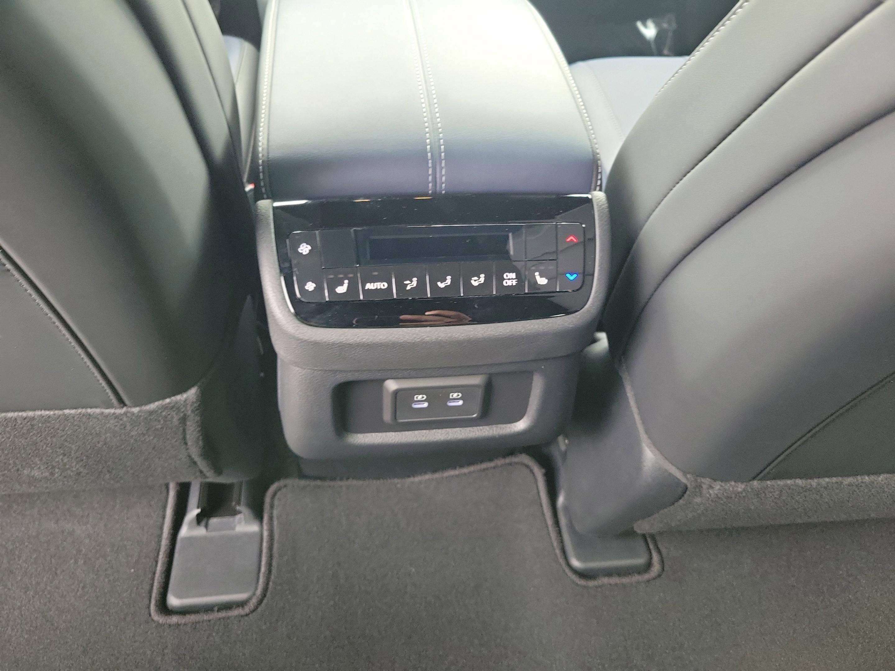 New 2026 INFINITI QX60 Sport w/ Dark Cargo Package image 11