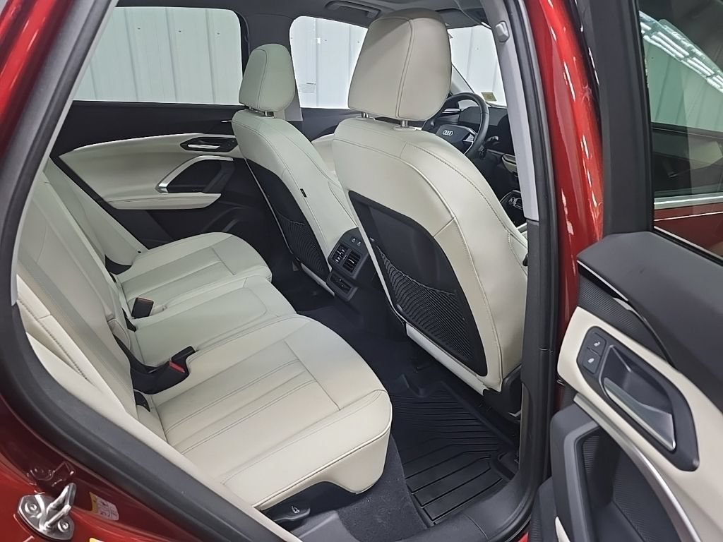 Used 2025 Audi Q5 Premium AWD/4WD image 18