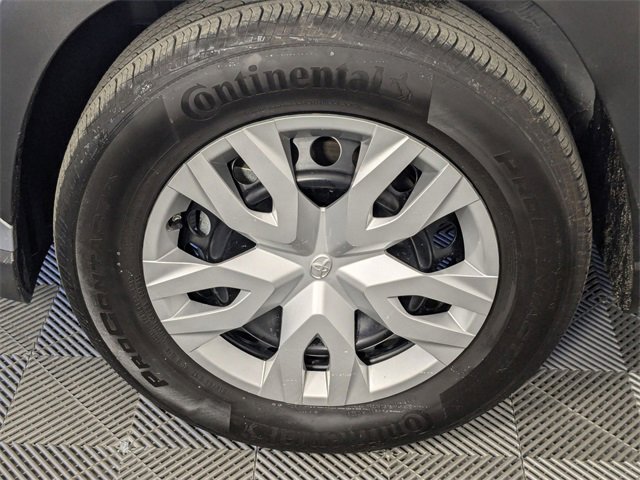 Used 2024 Toyota Corolla Cross L image 8