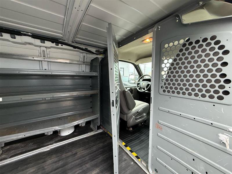 Used 2014 Chevrolet Express 1500 AWD image 19