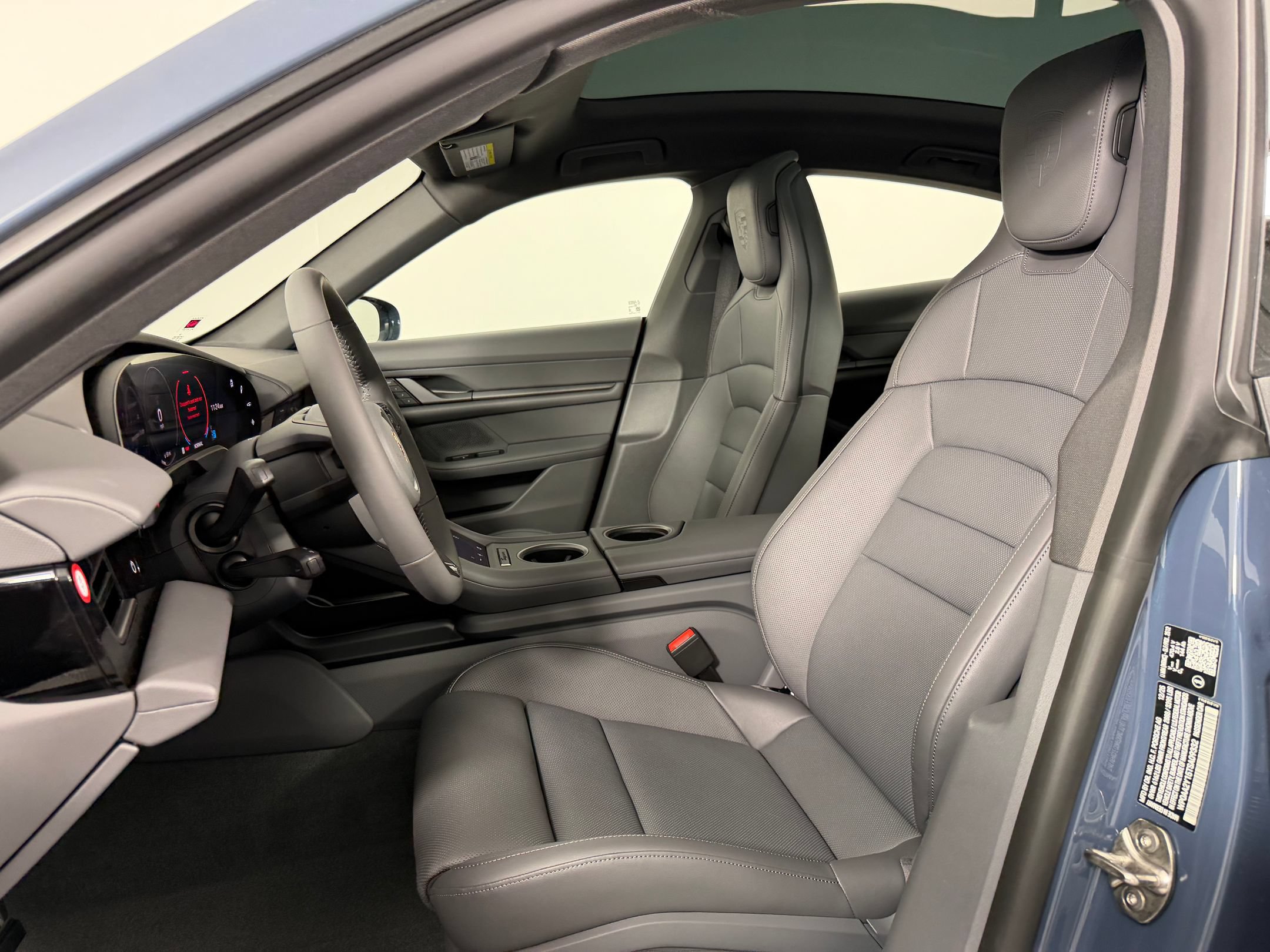 Certified 2026 Porsche Taycan AWD/4WD image 5