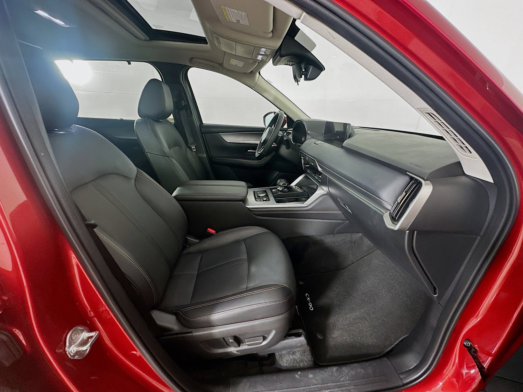 Used 2024 MAZDA CX-90 Plug-In Hybrid w/ Preferred AWD/4WD image 34