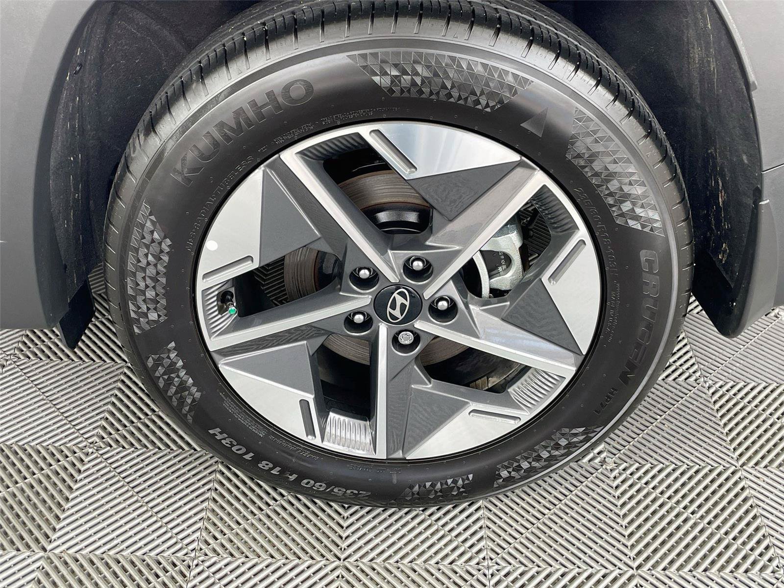 Certified 2025 Hyundai Tucson SEL AWD/4WD image 32