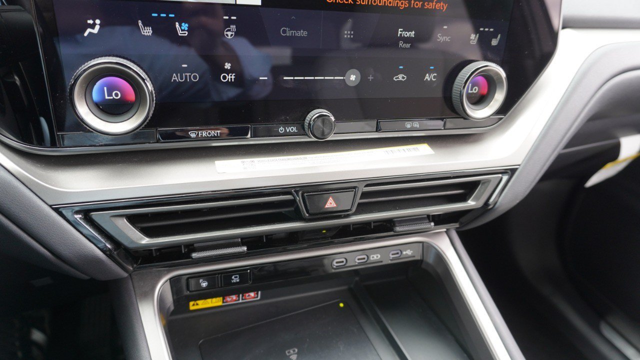 Certified 2026 Lexus TX 350 AWD w/ Technology Package image 18