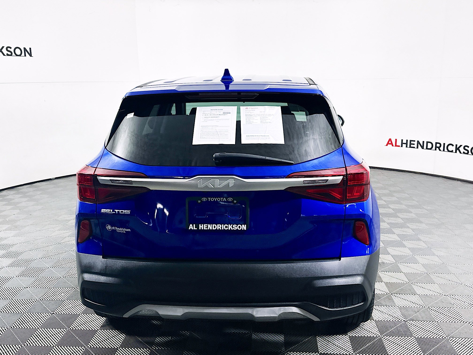 Used 2023 Kia Seltos LX image 4