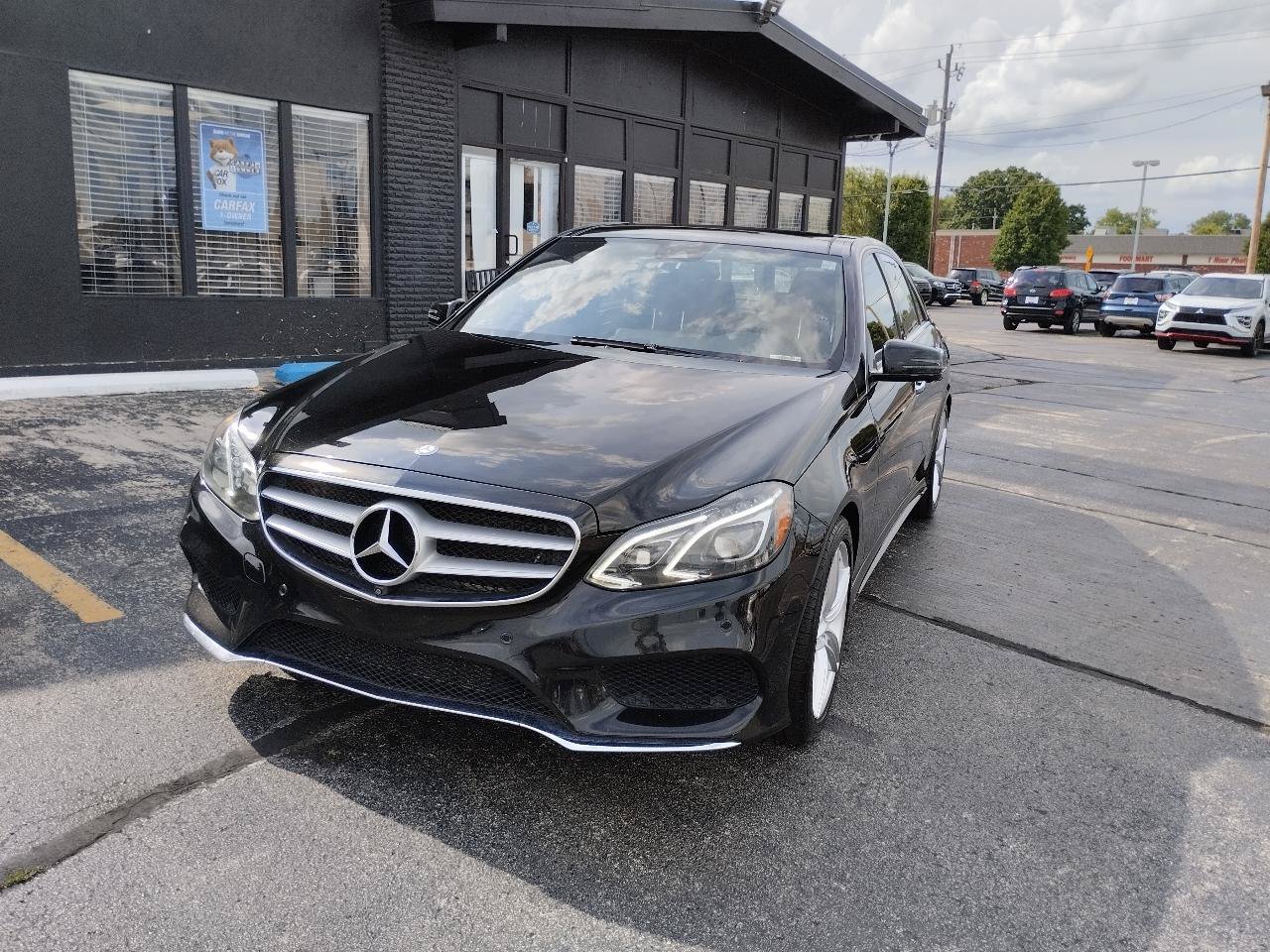 Used 2014 Mercedes-Benz E 550 4MATIC Sedan image 4