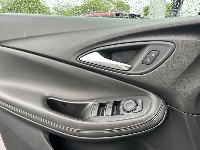 Used 2024 Buick Encore GX Preferred w/ Comfort Package FWD image 30