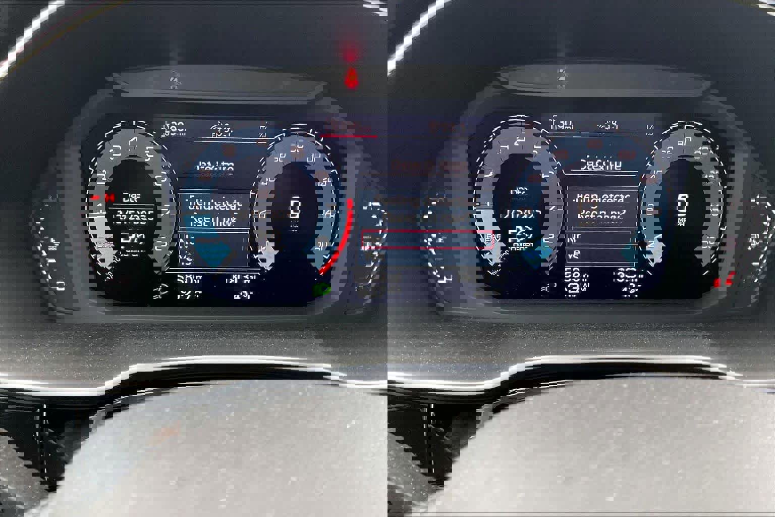 Used 2025 Audi Q3 2.0T Premium Plus image 23