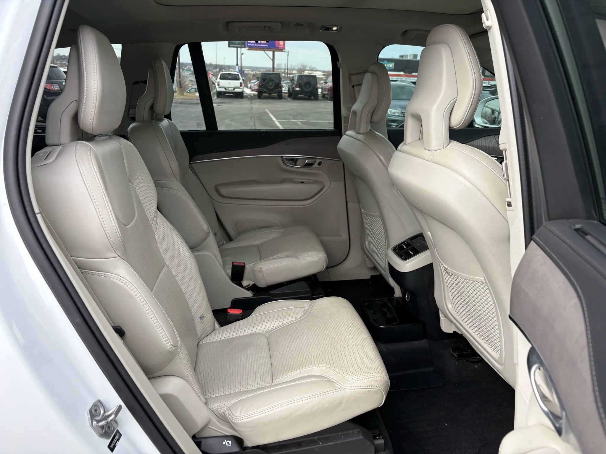 Used 2020 Volvo XC90 T6 Inscription image 21