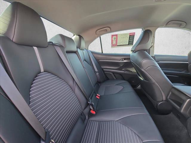 Used 2023 Toyota Camry SE FWD image 17