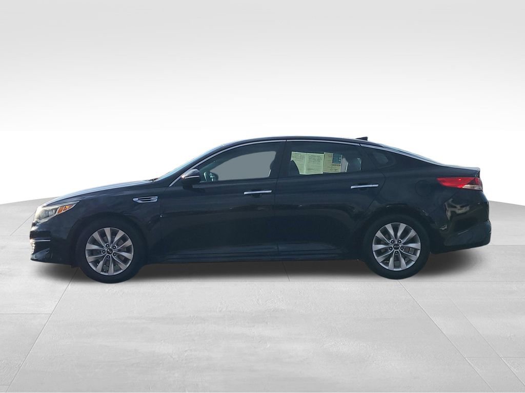 Used 2017 Kia Optima LX image 4