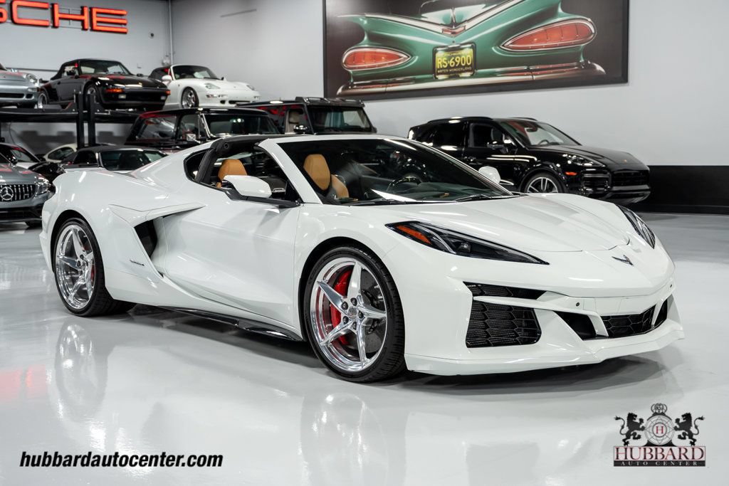 Used 2024 Chevrolet Corvette E-Ray w/ Chrome Exterior Badge Package AWD/4WD image 10