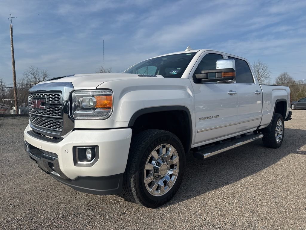 Used 2019 GMC Sierra 2500 Denali w/ Duramax Plus Package image 6