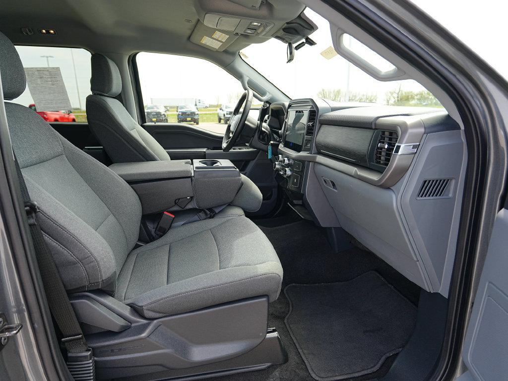 Used 2025 Ford F150 XLT w/ Equipment Group 301A Standard AWD/4WD image 22
