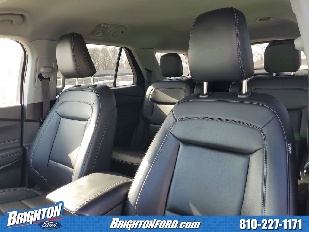 Used 2023 Ford Explorer XLT w/ Equipment Group 202A image 11