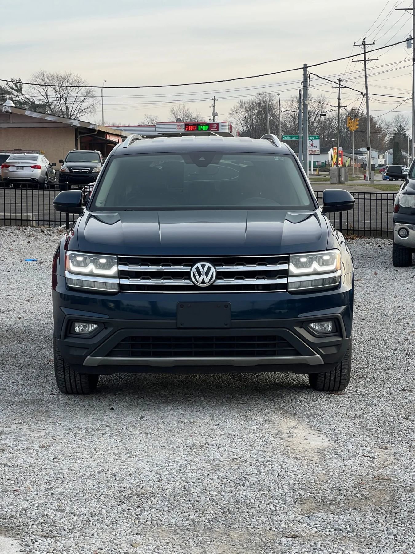 Used 2019 Volkswagen Atlas SE image 2