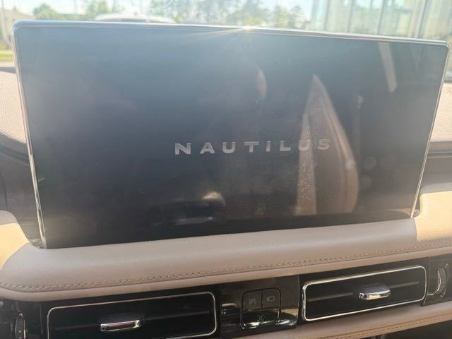 Used 2021 Lincoln Nautilus Reserve w/ Class II Trailer Tow Package FWD image 15