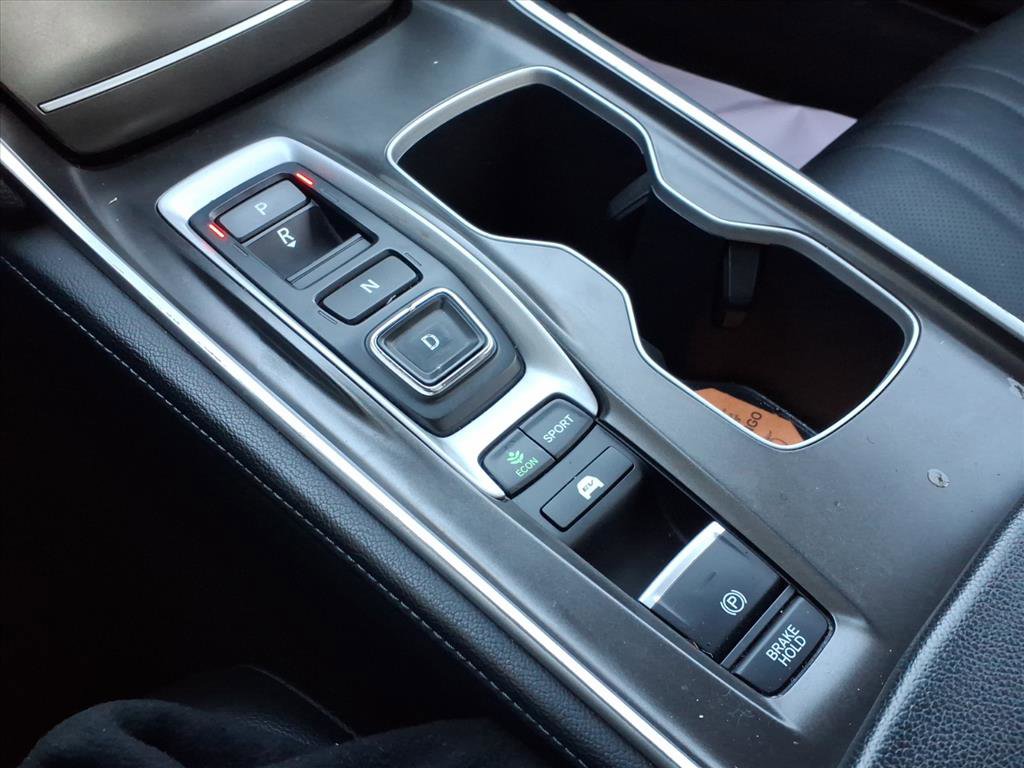 Used 2018 Honda Accord Touring image 12
