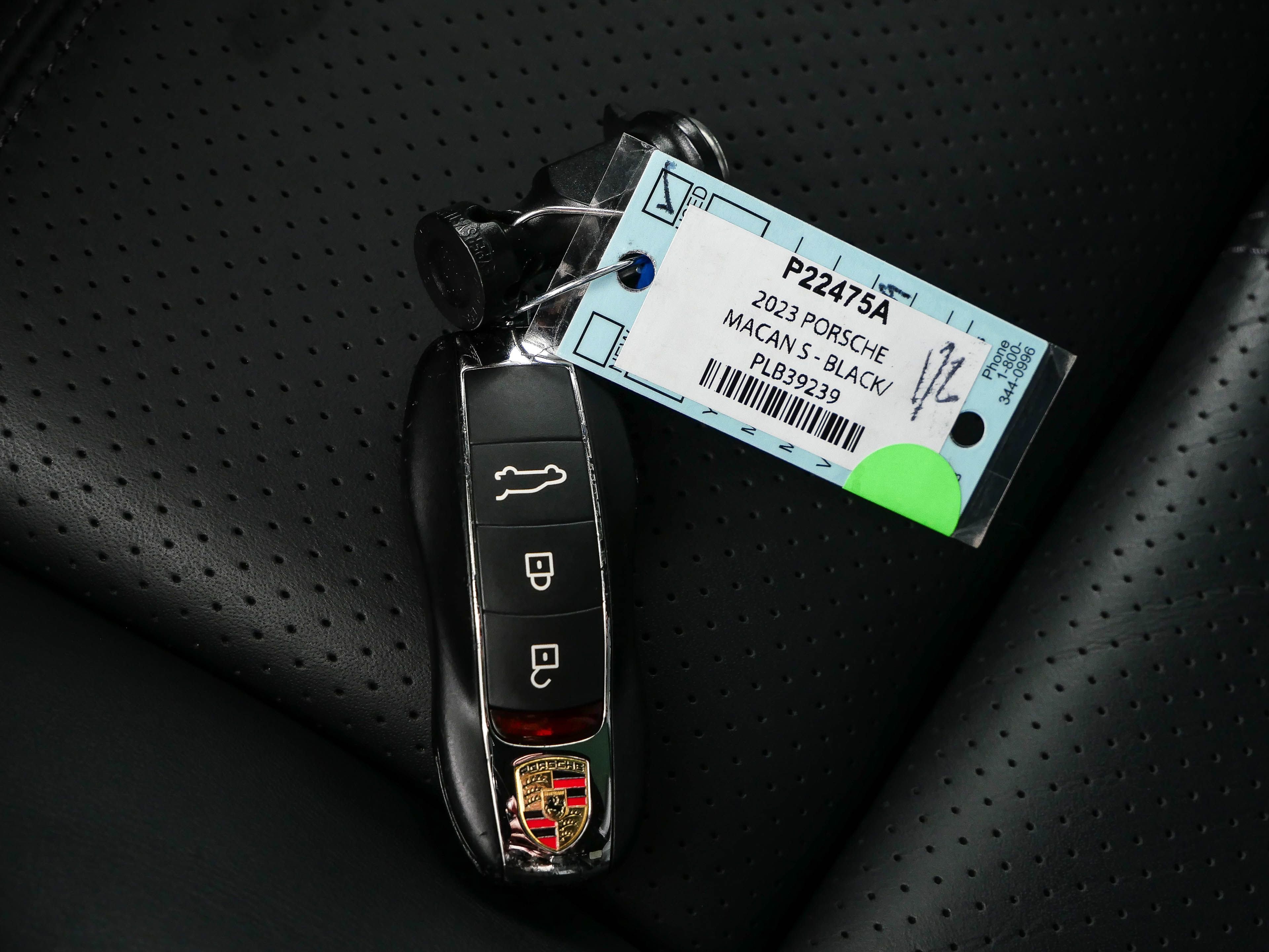 Certified 2023 Porsche Macan S AWD/4WD image 40