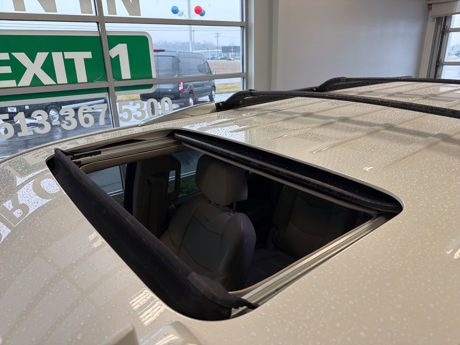 Used 2020 Cadillac Escalade ESV Luxury image 32