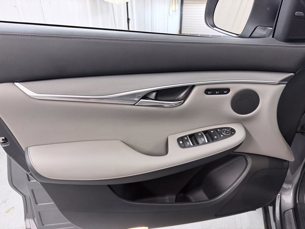 Certified 2023 INFINITI QX50 Luxe FWD image 12