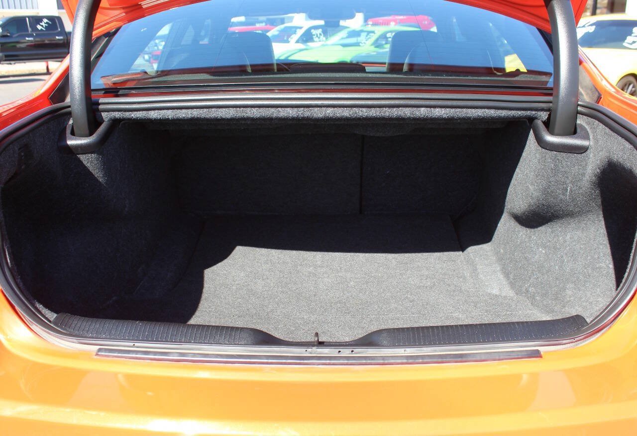 Used 2023 Dodge Charger SXT w/ Plus Group RWD image 13