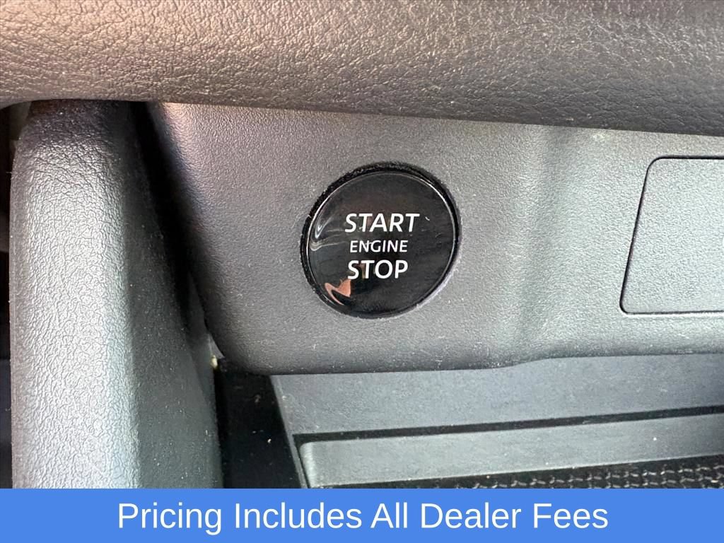 Used 2024 Nissan Rogue S AWD/4WD image 15