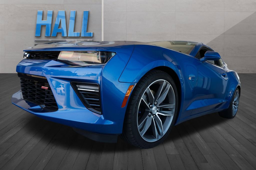 Used 2016 Chevrolet Camaro SS RWD image 3