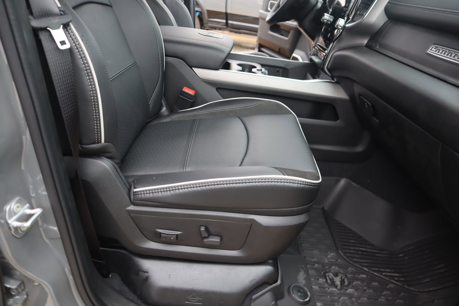 New 2026 RAM 3500 Laramie image 14