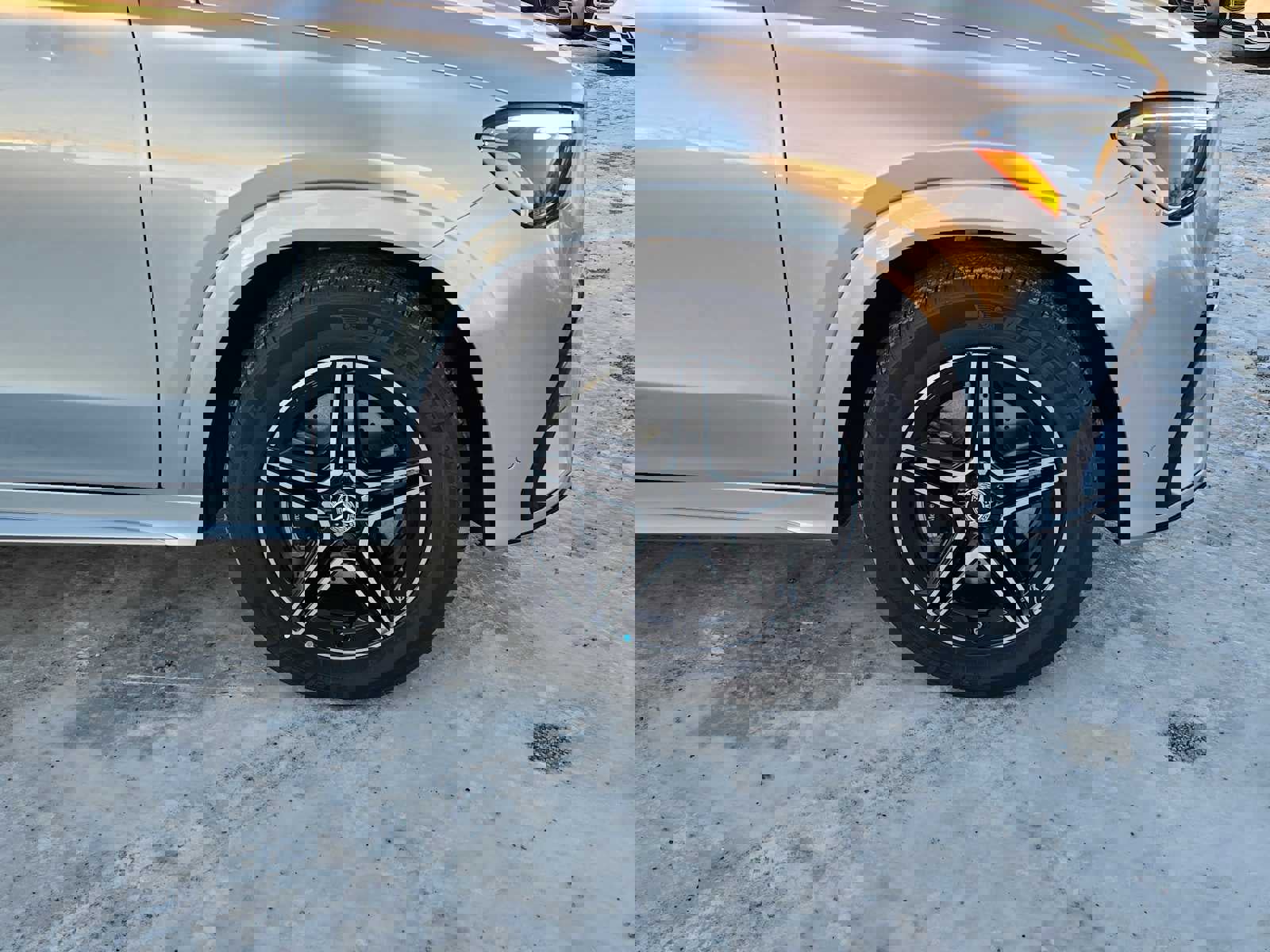 New 2026 Mercedes-Benz GLE 350 4MATIC image 9