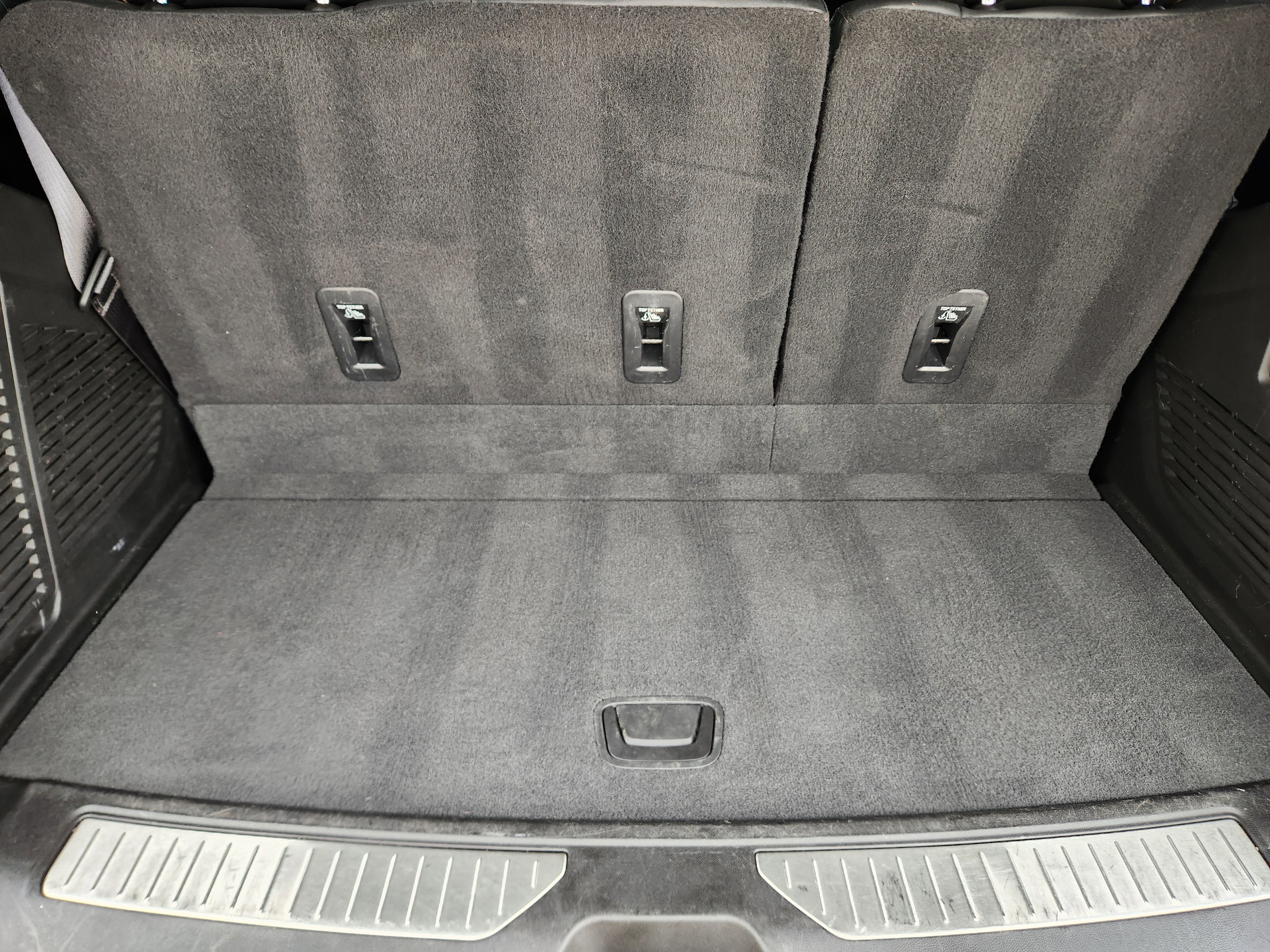 Used 2022 GMC Yukon AT4 w/ AT4 Premium Package image 32