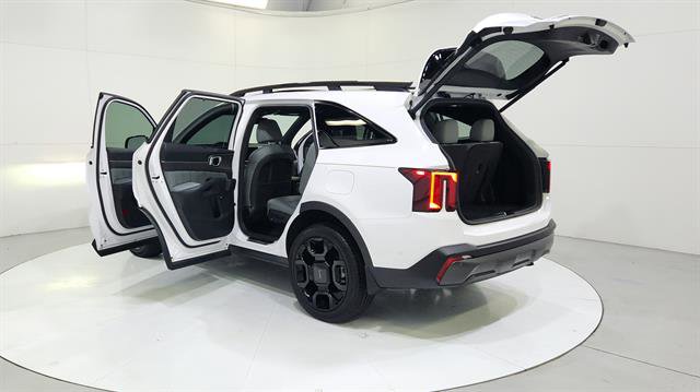 Used 2025 Kia Sorento SX Prestige w/ Sage Leather Package image 32