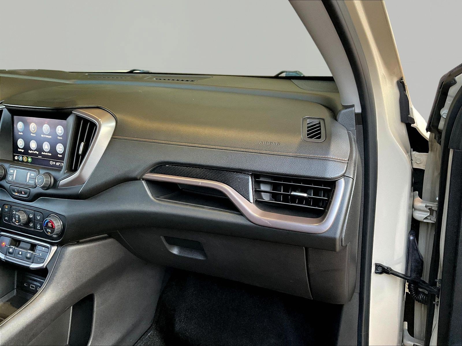 Used 2022 GMC Terrain AT4 w/ Tech Package AWD/4WD image 26