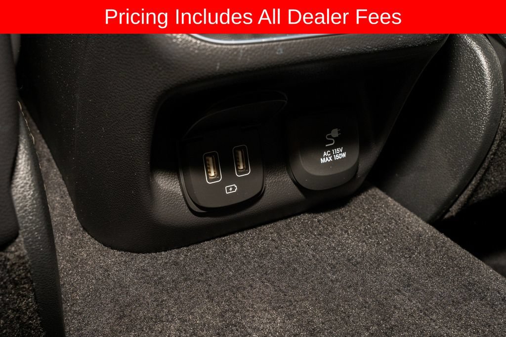 Used 2022 Genesis GV70 3.5T Sport w/ Sport Advanced Package AWD/4WD image 9