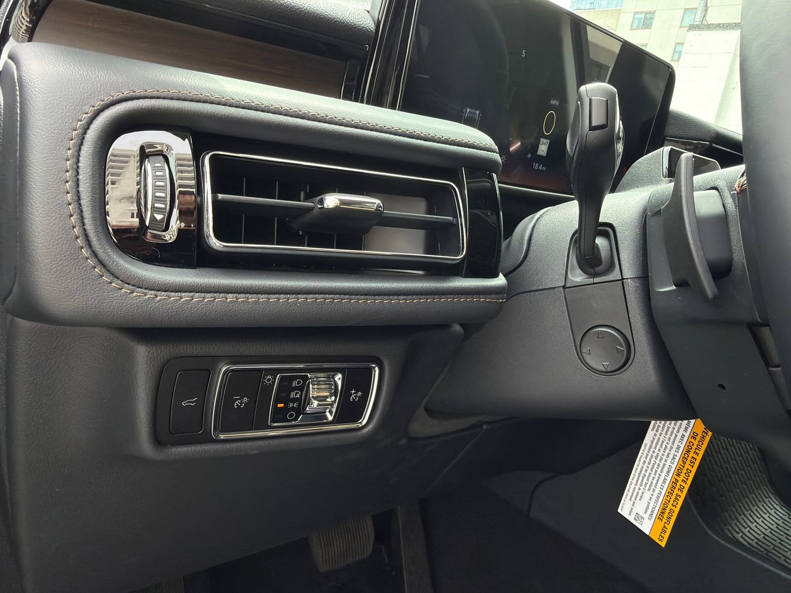 New 2026 Lincoln Aviator Reserve AWD/4WD image 35